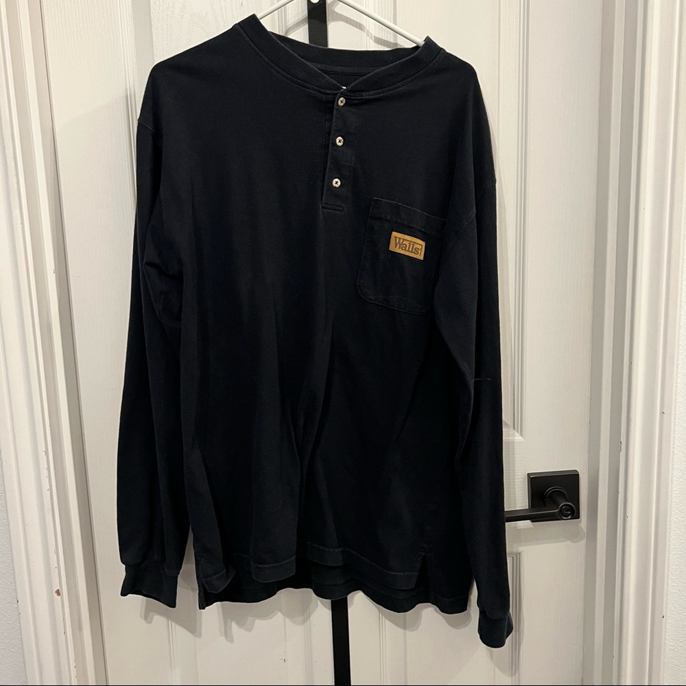 Black long sleeve shirt